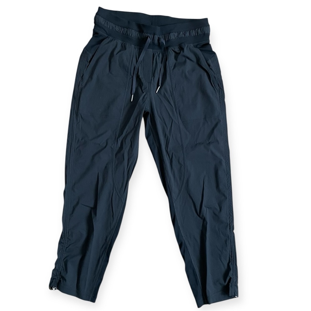 Lululemon Dance Studio Crop 25" Pants Black Womens 6 Joggers Athletic Activewear